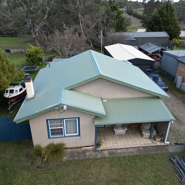 Completed metal roof in Emerald